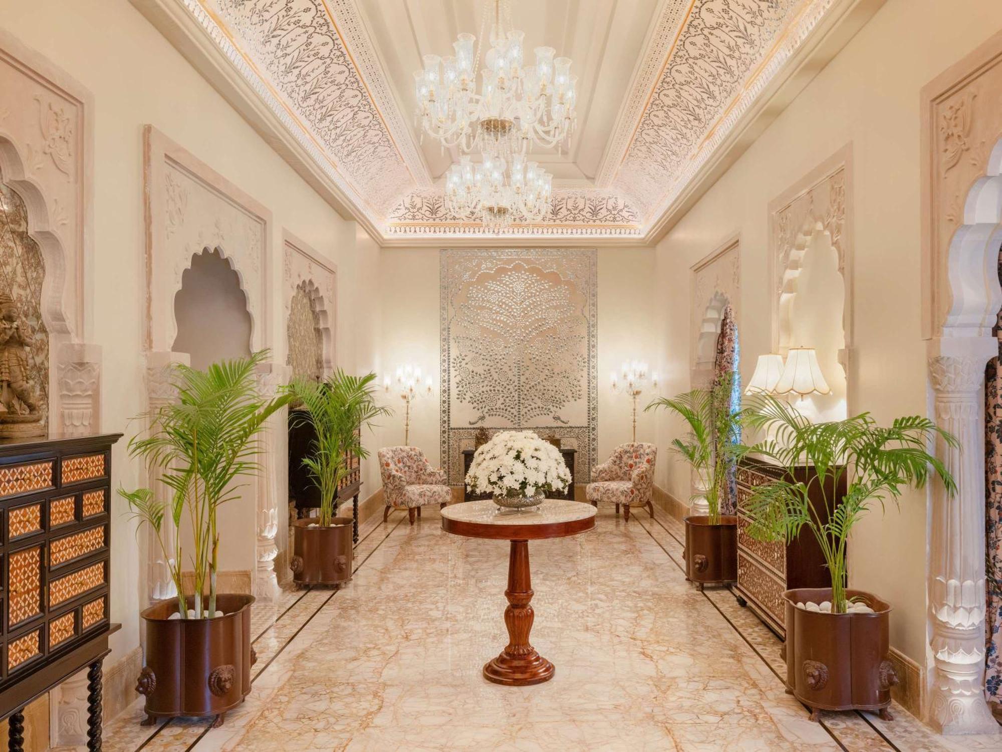 Raffles Jaipur Hotell Exteriör bild