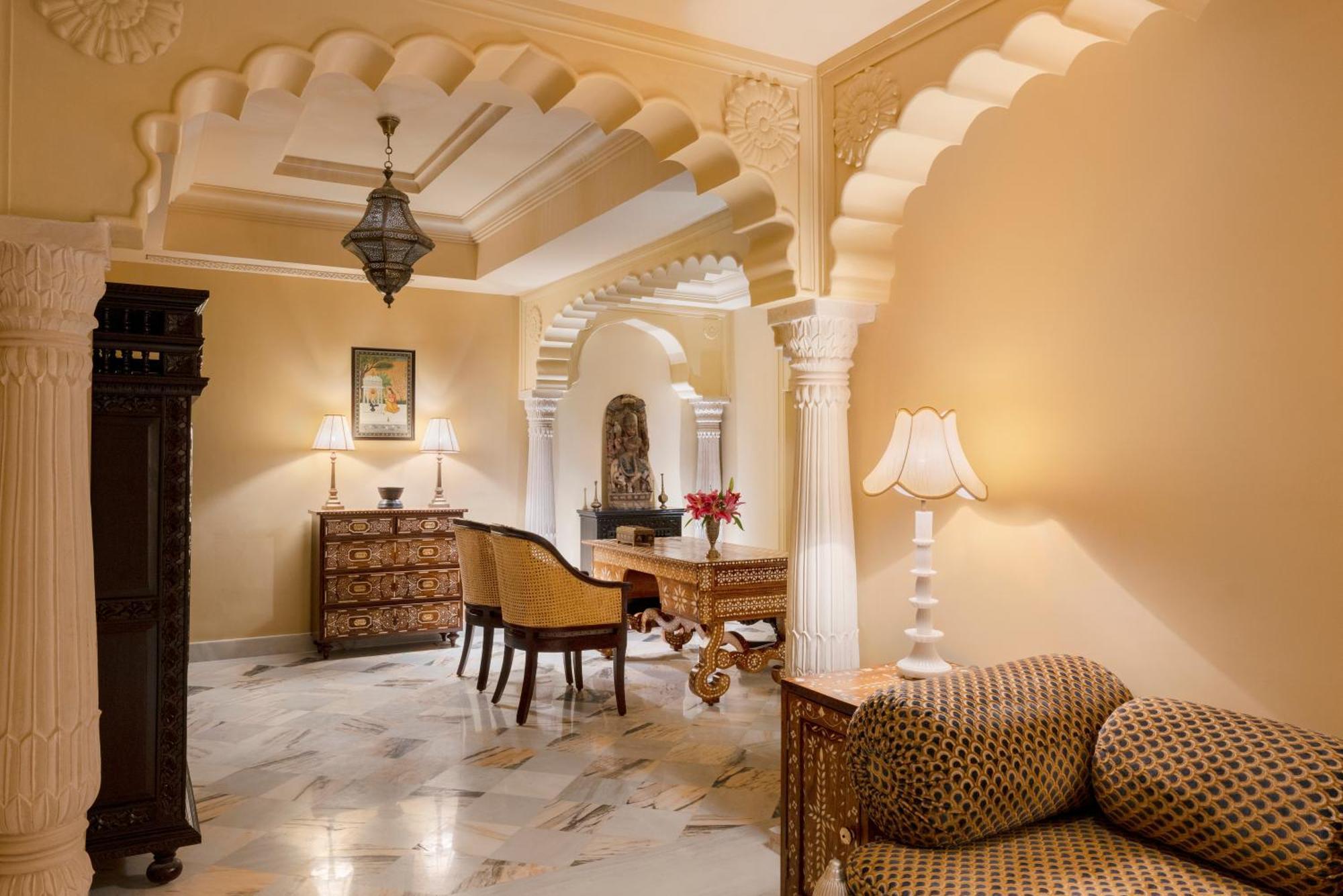 Raffles Jaipur Hotell Exteriör bild