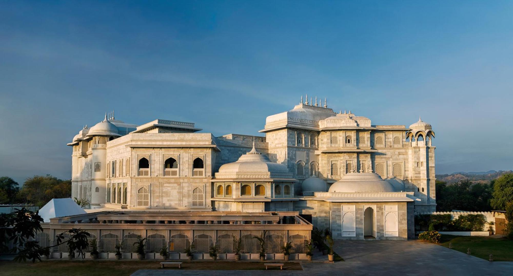 Raffles Jaipur Hotell Exteriör bild